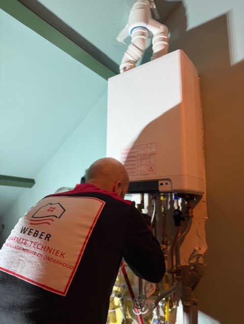 Weber aan het werk